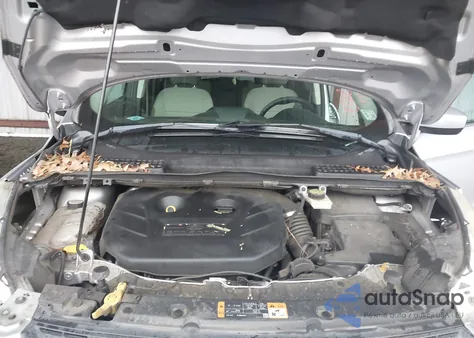 2013 Ford Escape Se from USA, damaged, VIN 1FMCU0G92DUD62444